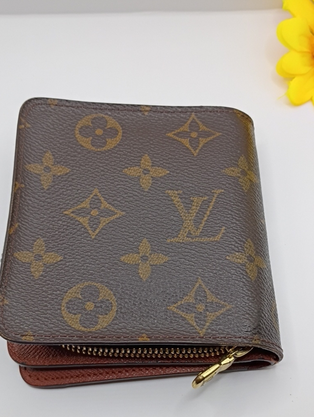 Louis Vuitton Mini Compactable Wallet - Picture 12 of 16